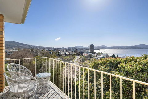 Sandcastle At Sandy Bay Perfect Location Views - Accommodation Search 3