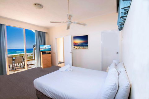 Sandcastles On Currumbin Beach - Accommodation Search 3