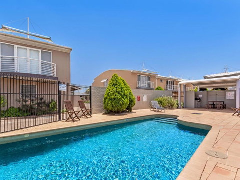 Sandcastles 7 8 Ala Moana Way - Accommodation Search 0