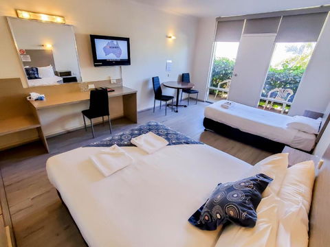 Sandors Motor Inn - Accommodation Search 3