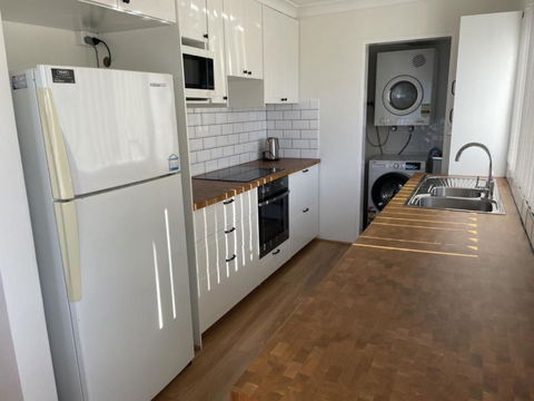 Sandpebbles 1 Pebbly Beach - Accommodation Search 1