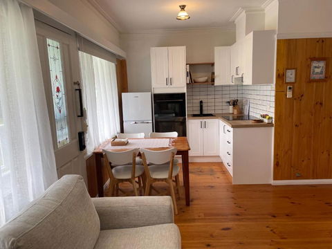 Sandpiper - Charming Beach Villa - Accommodation Search 2