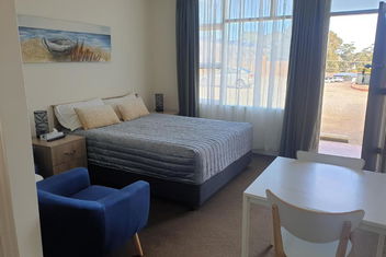 Sandpiper Motel Ulladulla with Accommodation Search