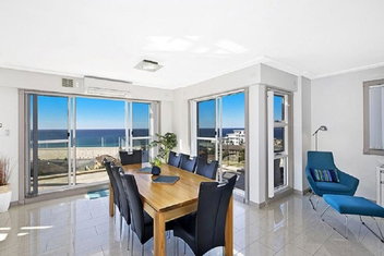 Sandy Cove Apartment The Entrance 31 with Accommodation Search