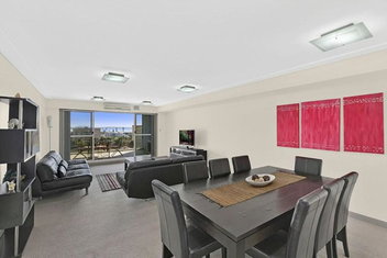 Sandy Cove Apartment The Entrance 46 with Accommodation Search