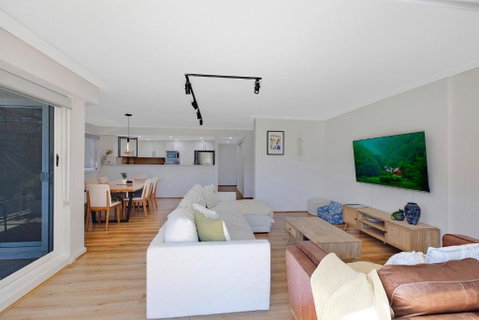 Sandy Cove Apartment The Entrance 8 - Accommodation Search 2