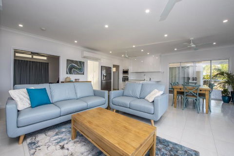 Sandy Decks - Accommodation Search 3