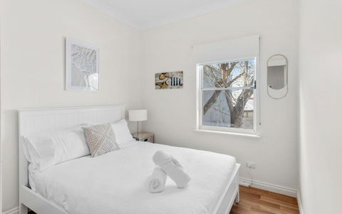SEA BREEZE @ Smugglers Inn - Accommodation Search 1