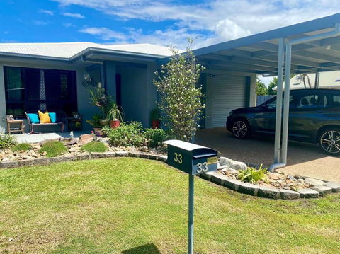 Spacious Retreat On Brenton In Tropical North Queensland - Accommodation Search 0