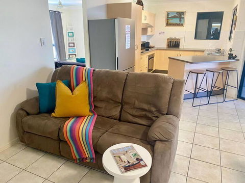 Spacious Retreat On Brenton In Tropical North Queensland - Accommodation Search 2