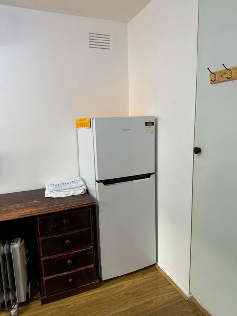 Springvale Couple Room With Shared Bathroom - Accommodation Search 3