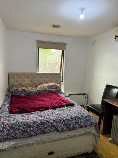 Springvale Couple Room With Shared Bathroom - Accommodation Search 0
