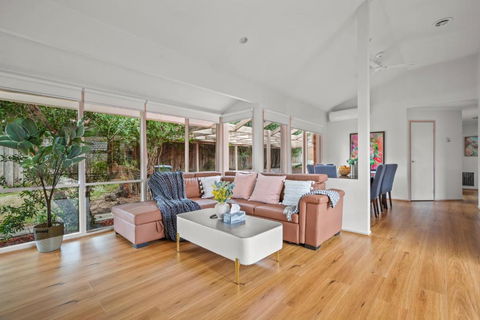 StayAU 3BRM Family Home Netflix Pet-Friendly - Accommodation Search 0
