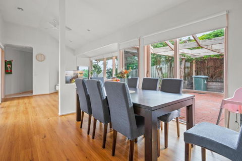 StayAU 3BRM Family Home Netflix Pet-Friendly - Accommodation Search 2
