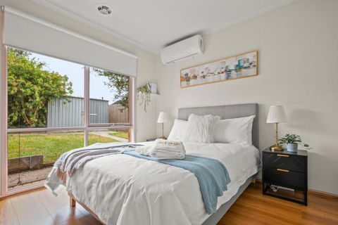 StayAU 3BRM Family Home Netflix Pet-Friendly - Accommodation Search 3