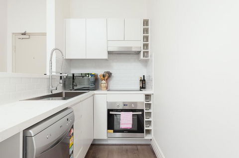 STUNNING SYDNEY HOME 8 - Accommodation Search 2