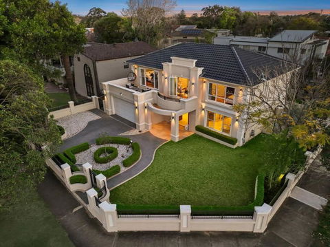 Sydney Strathfield 4 Bed Luxury House With Pool - Accommodation Search 0