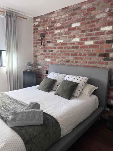 T H E L O F T - Stunning Private Apartment - Accommodation Search 3