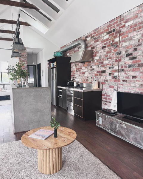 T H E L O F T - Stunning Private Apartment - Accommodation Search 1