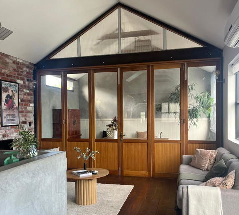 T H E L O F T - Stunning Private Apartment - Accommodation Search 0