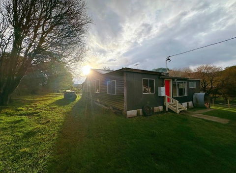 The Bushmill Cottage - Accommodation Search 0