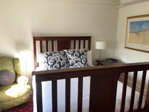 The Corner Hotel Alexandra - Accommodation Search 3