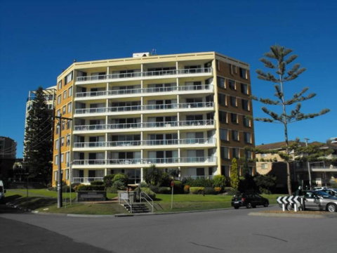 Beachpoint, Unit 101, 28 North Street - Accommodation Search 0