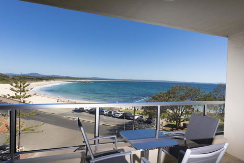 Beachpoint, Unit 303, 28 North Street - Accommodation Search 1