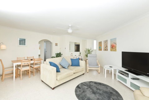 Beachpoint, Unit 501, 28 North Street - Accommodation Search 2