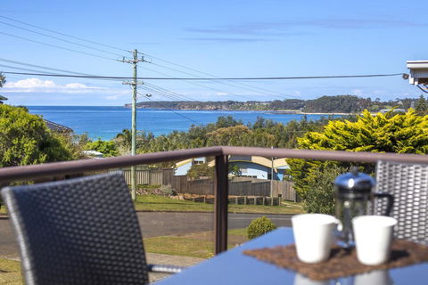 Beachside Getaway - Accommodation Search 0