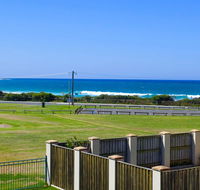 Beachside Retreat - Accommodation Search