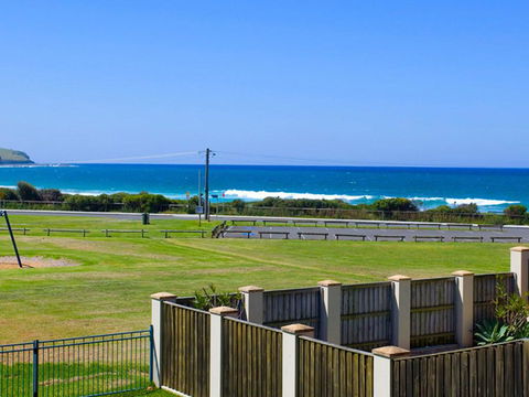 Beachside Retreat - Accommodation Search 0
