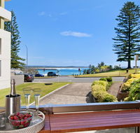 Beauty at the Beach - modern beachfront apartment - Accommodation Search