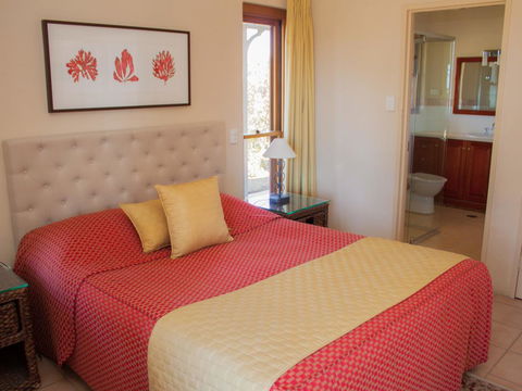 Berenbell Vineyard Retreat - Accommodation Search 3