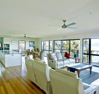 Berringar 71 Green Point - Accommodation Search