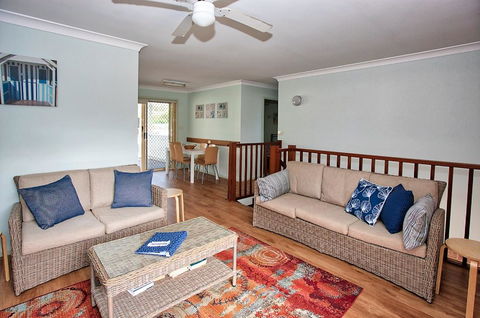 Bimbimbi 2, 11 Willow Street - Accommodation Search 3