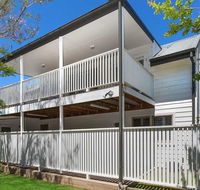 Blake Loft on Manning - 500 metres to two beaches - Accommodation Search