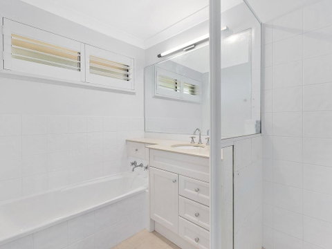 Blue Summer House - Accommodation Search 3