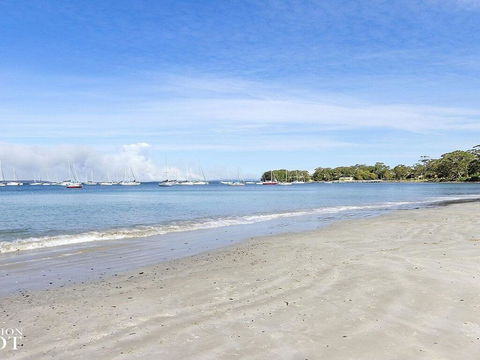 Blue Waters Cottage - 120m To Jervis Bay - Accommodation Search 1