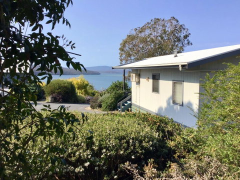 Blue Waters Holiday Cottages - Accommodation Search 0