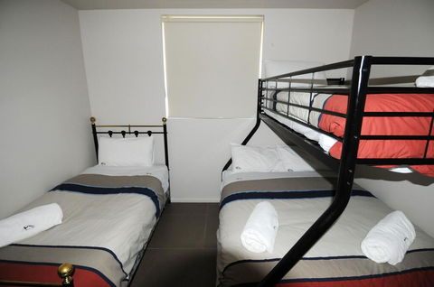 Blues Air 3 - Accommodation Search 2