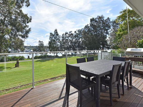 Wangi Lakehouse - Accommodation Search 2