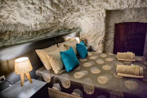 White Cliffs Underground Motel - Accommodation Search 0