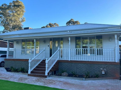 White On Wright - Accommodation Search 0