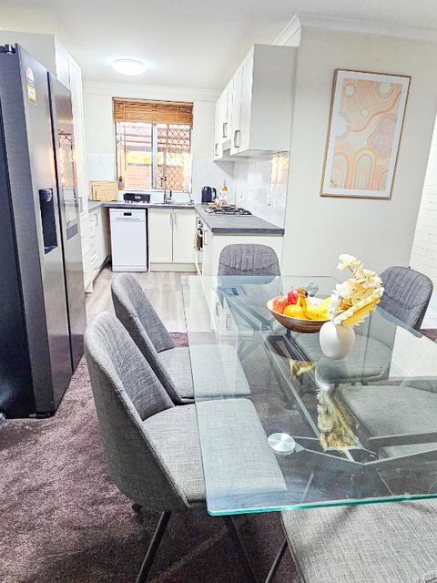 Queen Of The Desert Villa Secure & Gated 2 Bdrm Home - Accommodation Search 0