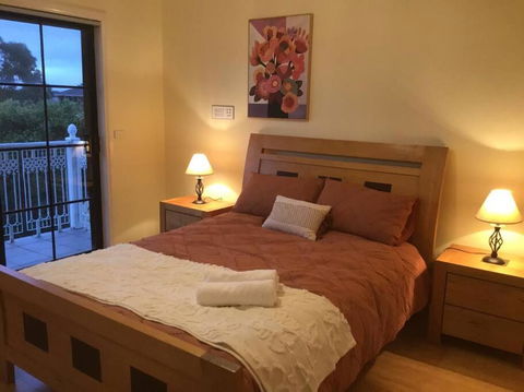Welcome To Goodwood House! 12 Mins To Melbourne International Airport! - Accommodation Search 2
