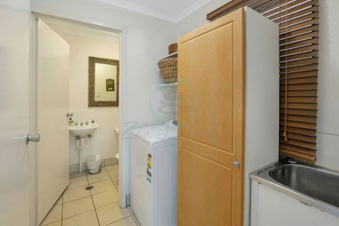 Zen Serene Seascape - Family Pool - BBQ - Markets - Accommodation Search 2