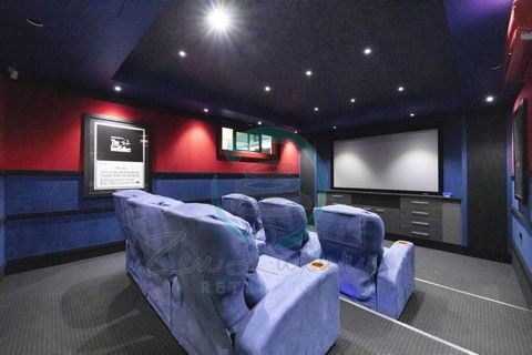 ZenLux: 4BR Bayview Mansion Infinity Pool + Cinema - Accommodation Search 0