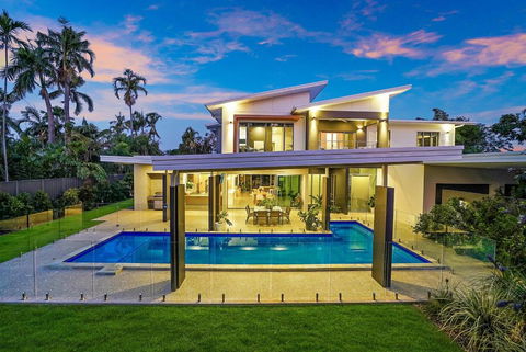 ZenLux Massive 5-BR Holiday Home - Pool - BBQ - Accommodation Search 0