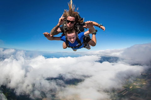 Reef And Rainforest Tandem Sky Dive In Cairns - Accommodation Search 0